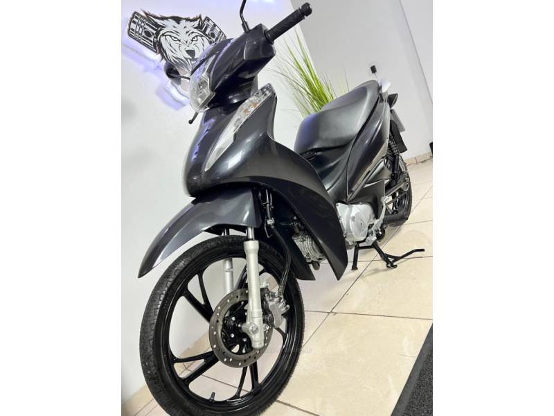 HONDA - BIZ 125 - 2020/2020 - Cinza - R$ 15.900,00