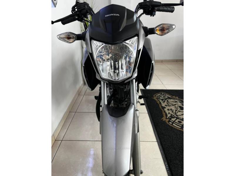 HONDA - CG 160 - 2023/2023 - Prata - R$ 18.900,00