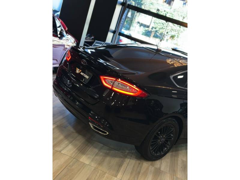 FORD - FUSION - 2013/2013 - Preta - R$ 76.900,00