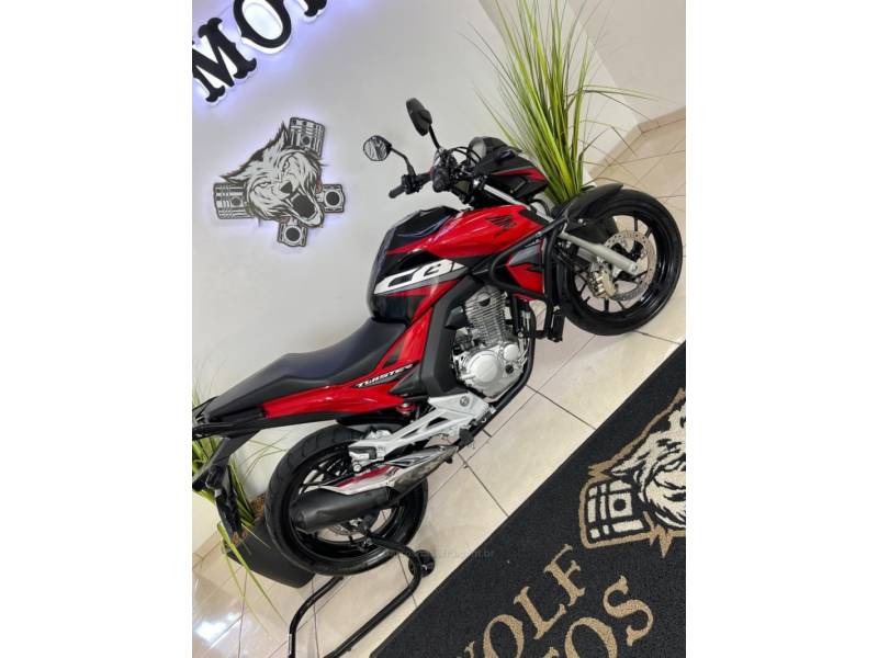 HONDA - CB 250F TWISTER - 2019/2019 - Vermelha - R$ 19.900,00