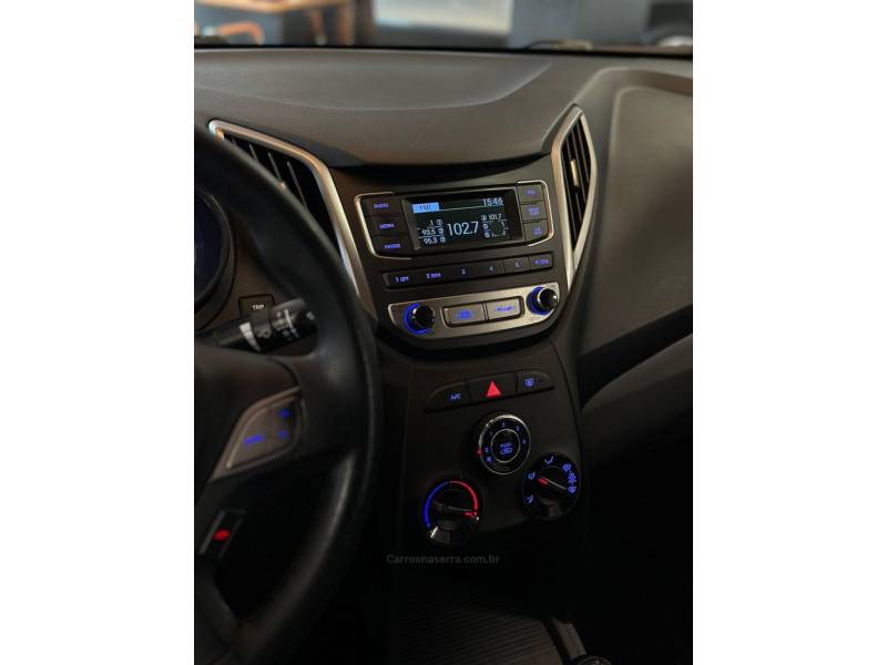 HYUNDAI - HB20S - 2016/2016 - Prata - R$ 59.900,00