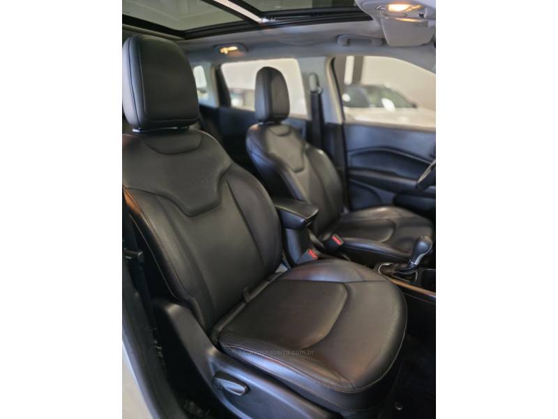 JEEP - COMPASS - 2017/2017 - Branca - R$ 98.900,00