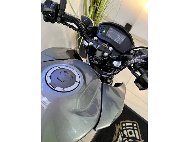 HONDA - CB 250F TWISTER - 2018/2018 - Prata - R$ 18.900,00