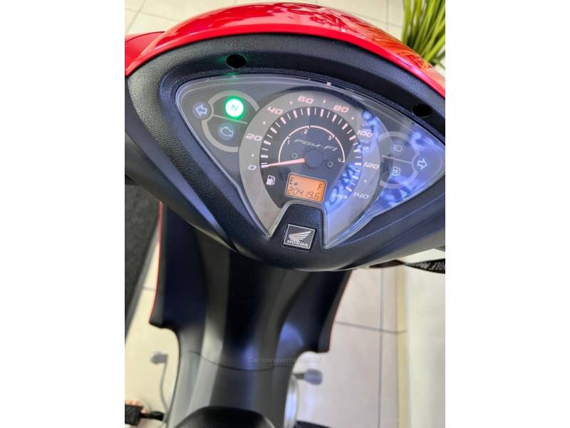 HONDA - BIZ 125 - 2016/2016 - Vermelha - R$ 12.900,00
