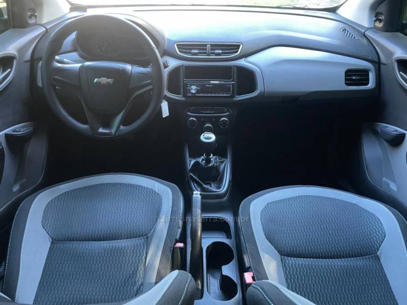 CHEVROLET - ONIX - 2014/2014 - Prata - R$ 44.900,00
