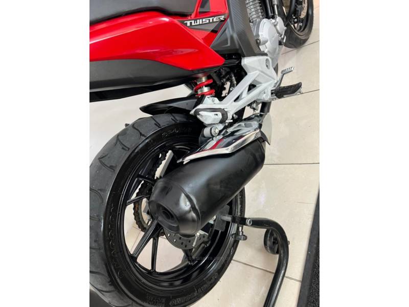 HONDA - CB 250F TWISTER - 2019/2019 - Vermelha - R$ 19.900,00