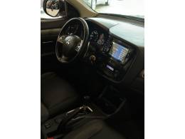 MITSUBISHI - OUTLANDER - 2014/2014 - Prata - R$ 74.900,00