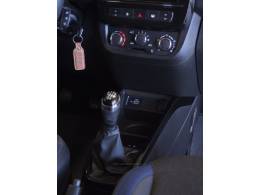 RENAULT - KWID - 2023/2024 - Preta - R$ 59.900,00