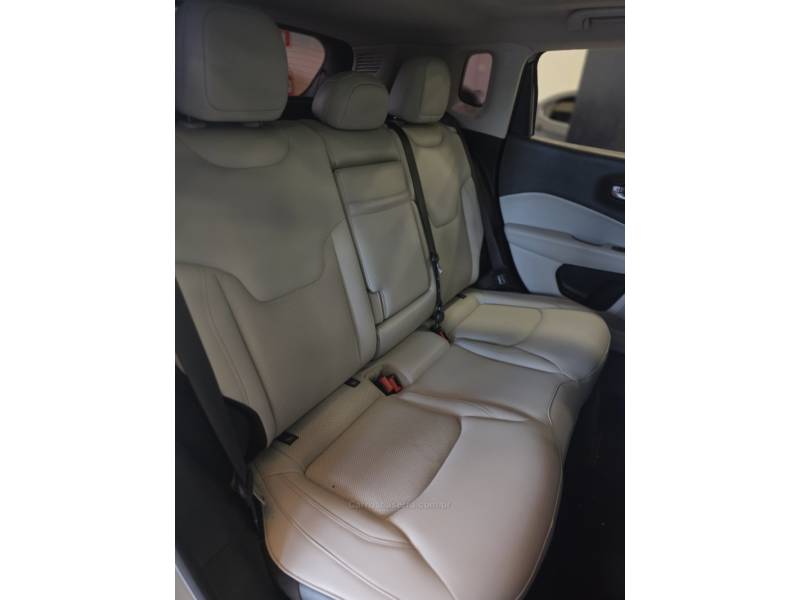 JEEP - COMPASS - 2017/2018 - Prata - R$ 112.900,00