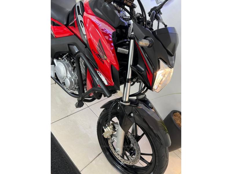 HONDA - CB 250F TWISTER - 2019/2019 - Vermelha - R$ 19.900,00
