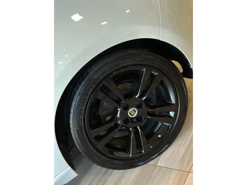 FIAT - BRAVO - 2011/2012 - Branca - R$ 49.900,00