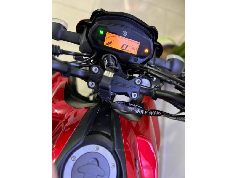 YAMAHA - FAZER - 2022/2022 - Vermelha - R$ 22.900,00