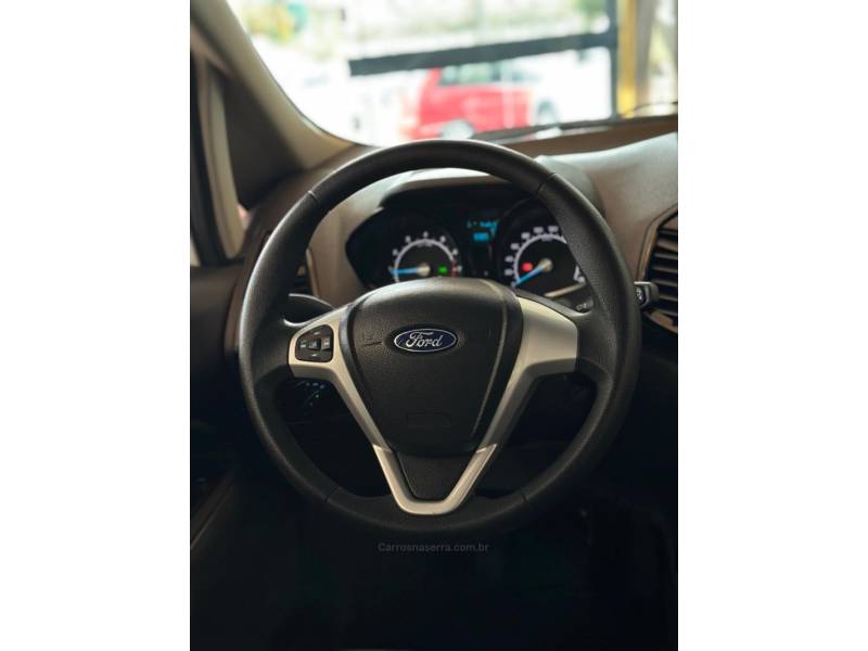 FORD - ECOSPORT - 2013/2014 - Branca - R$ 58.900,00