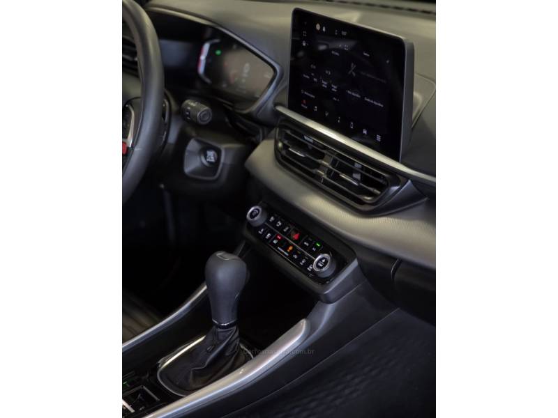 FIAT - FASTBACK - 2023/2023 - Cinza - R$ 113.900,00