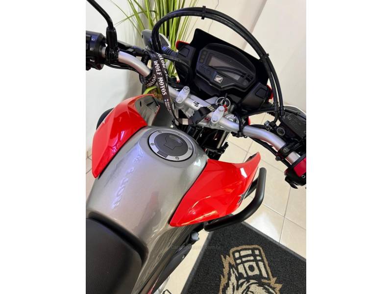 HONDA - NXR 160 - 2022/2022 - Vermelha - R$ 20.900,00