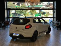 FIAT - BRAVO - 2011/2012 - Branca - R$ 49.900,00