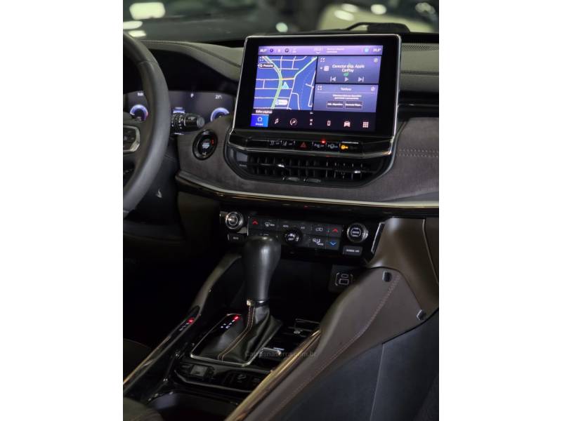 JEEP - COMMANDER - 2022/2022 - Branca - R$ 194.900,00