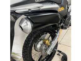 HONDA - XRE 300 - 2017/2017 - Cinza - R$ 24.900,00