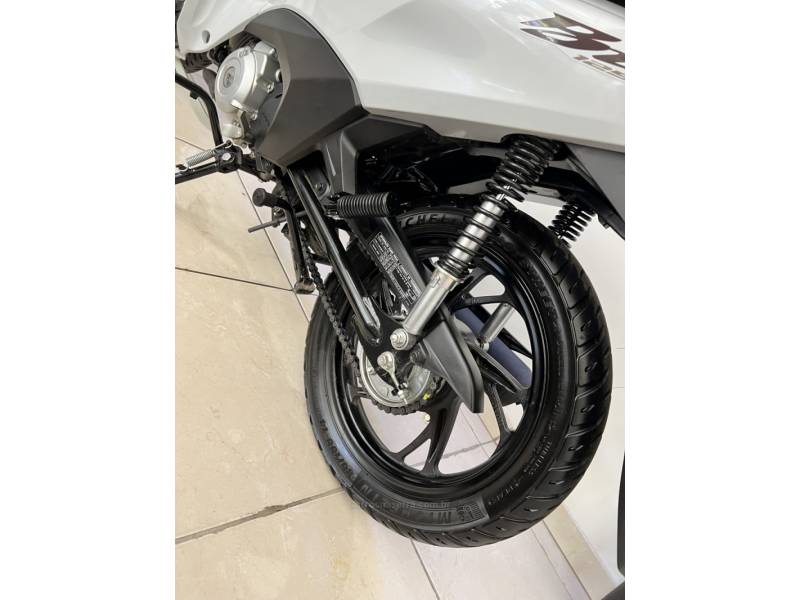HONDA - BIZ 125 - 2025/2025 - Branca - R$ 18.900,00