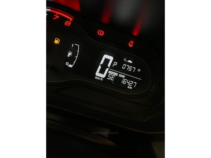 CHEVROLET - ONIX - 2018/2019 - Cinza - R$ 79.900,00