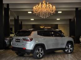 JEEP - COMPASS - 2017/2018 - Prata - R$ 112.900,00