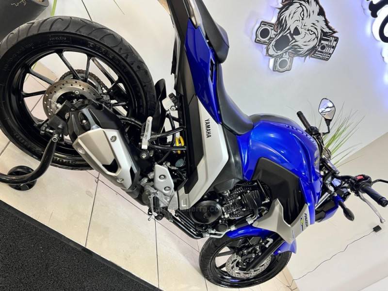 YAMAHA - FAZER - 2019/2020 - Azul - R$ 20.900,00