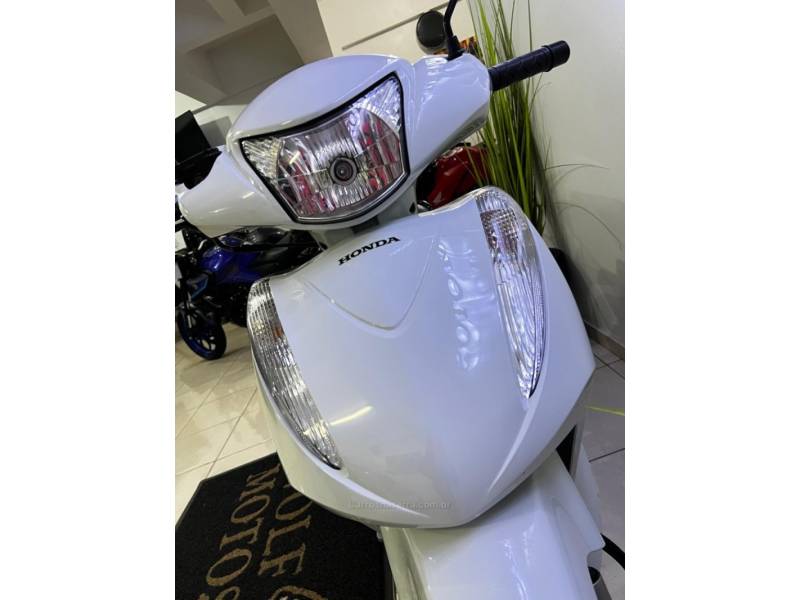 HONDA - BIZ 125 - 2014/2014 - Branca - R$ 12.900,00