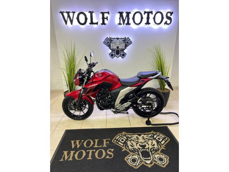 YAMAHA - FAZER - 2022/2022 - Vermelha - R$ 22.900,00