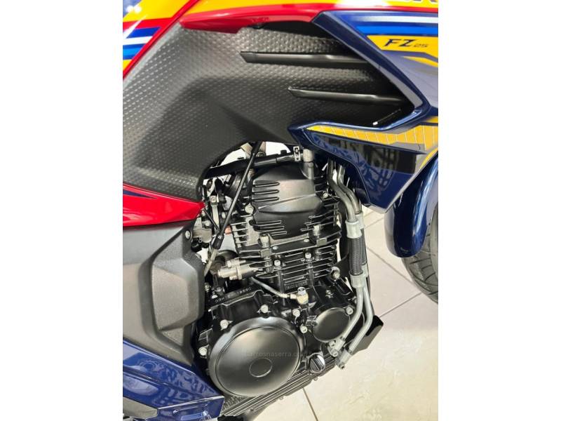 YAMAHA - FAZER - 2023/2023 - Vermelha - R$ 23.900,00