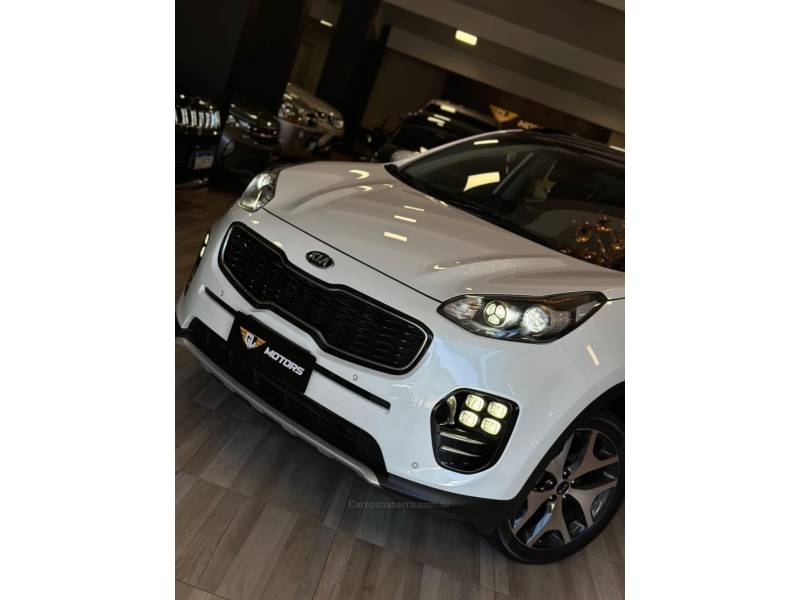 KIA MOTORS - SPORTAGE - 2017/2018 - Branca - R$ 117.900,00