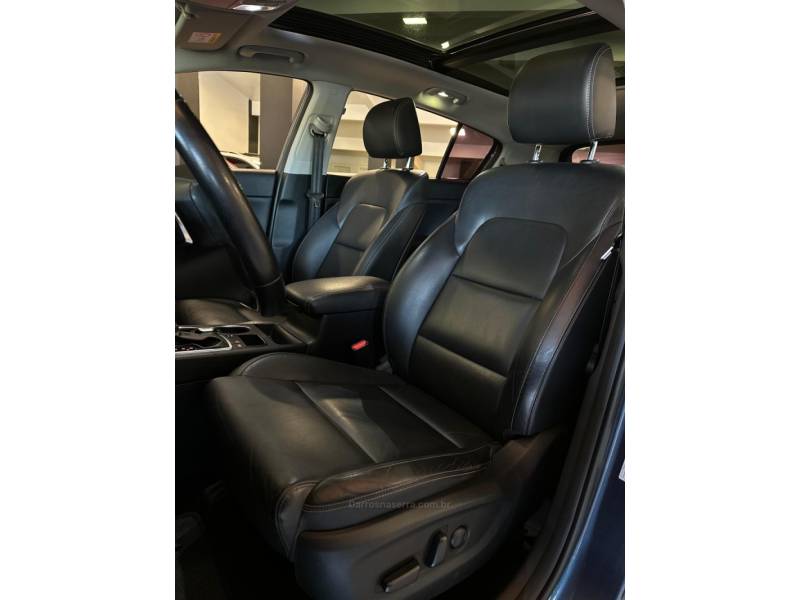 KIA MOTORS - SPORTAGE - 2017/2018 - Azul - R$ 117.900,00
