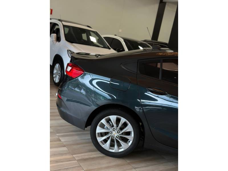 CHEVROLET - CRUZE - 2017/2018 - Azul - R$ 86.900,00