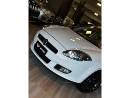 FIAT - BRAVO - 2011/2012 - Branca - R$ 49.900,00