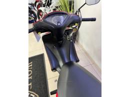 HONDA - BIZ 125 - 2016/2016 - Vermelha - R$ 13.900,00