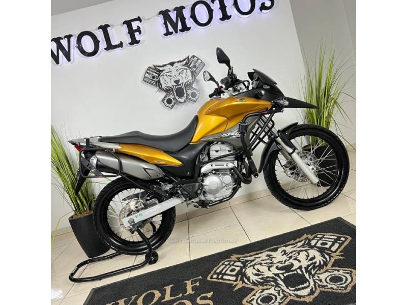 HONDA - XRE 300 - 2011/2011 - Amarela - R$ 18.900,00