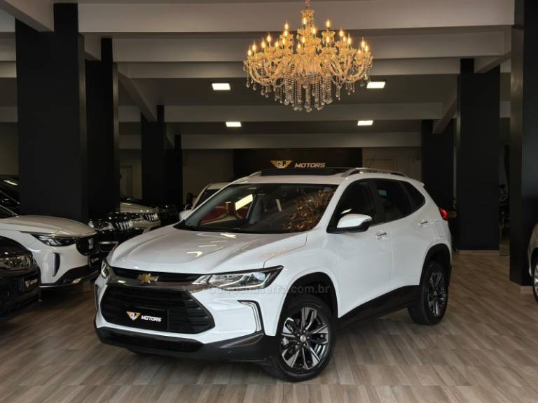 CHEVROLET - TRACKER - 2022/2023 - Branca - R$ 122.900,00